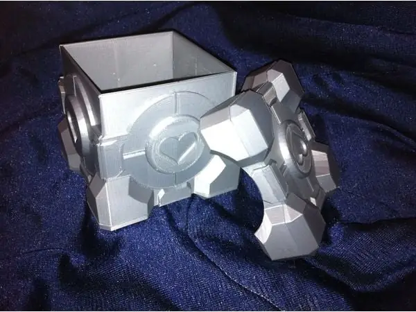Companion Cube Gift box