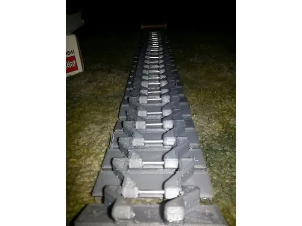 RC tank tracks