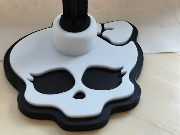 Soporte para muñecas Monster High