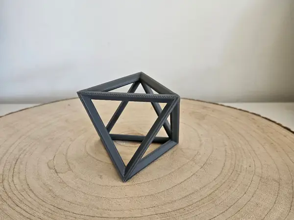 Geometrische Dekorationsobjekte (Octahedron)
