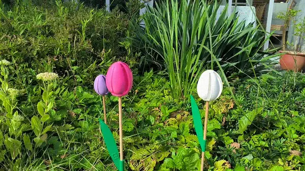 Tulip wind spinner