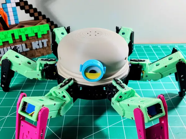 Hexapod Mochi