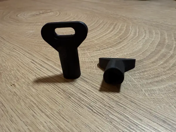 Came's security gate Key (triangular release key) 