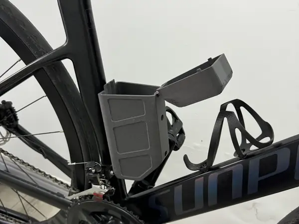 公路车破风工具盒水壶架安装  aerodynamic Tool for road bike