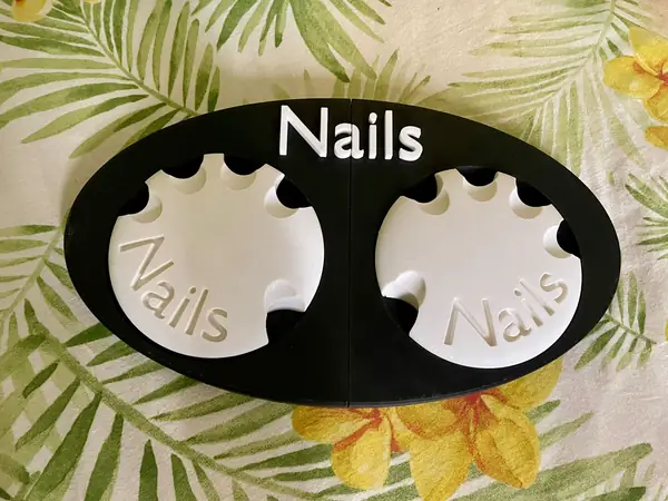Nails viewer