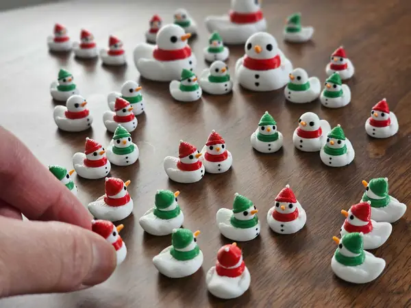 Cute little snowduck | Winter duck decor