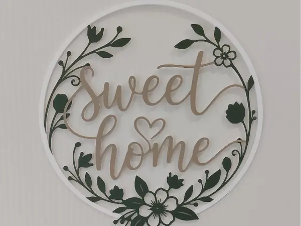 Minimalist "Sweet Home" Floral Wreath
