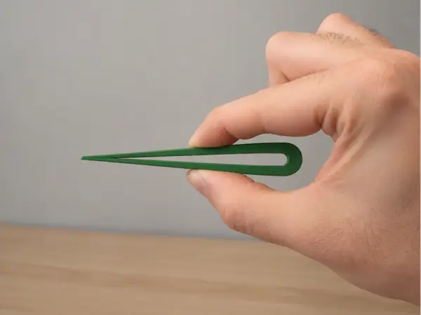 Precision Tweezers – Fast & Strong