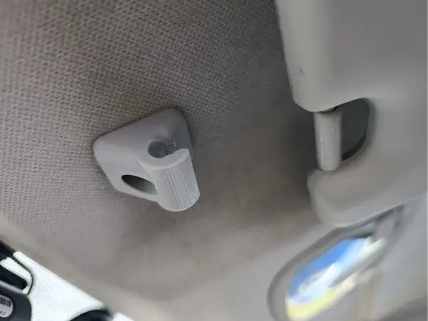 Sun visor clip - Hyundai i20 2009 - UPDATED!
