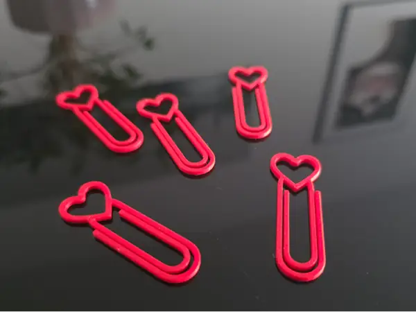 Heart paper clip