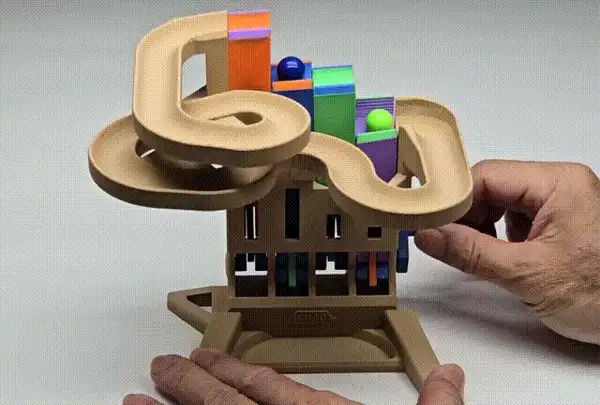 升降梯彈珠軌道