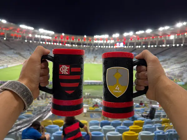Porta Lata do Flamengo - Alça e Patch Libertadores