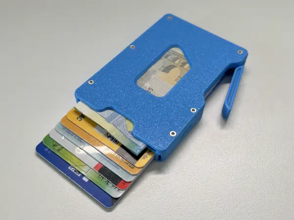 Slim Pull Wallet –  6 Cards & Cash
