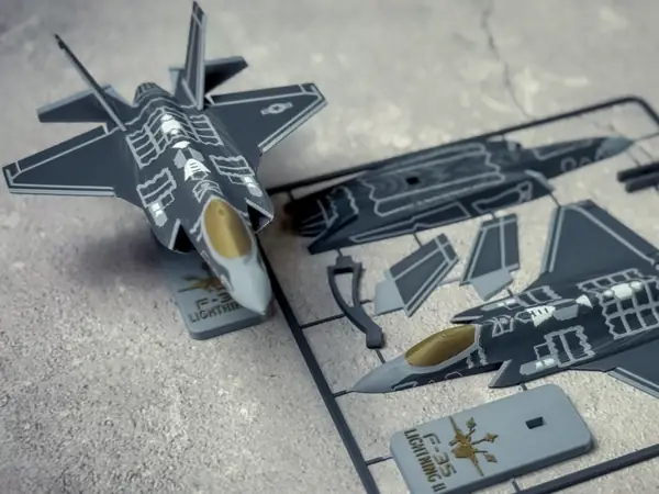 F-35 Lightning II Plane Kit Card