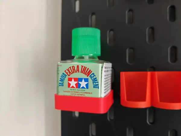 Tamiya Thin Cement Skadis Holder