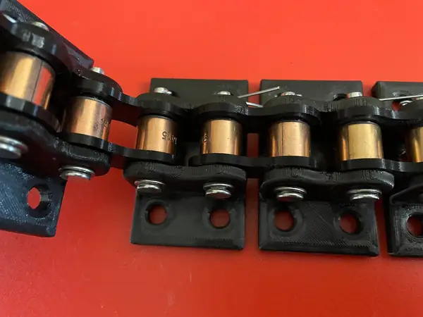 Large robot or crawler track - 75mm wide tread