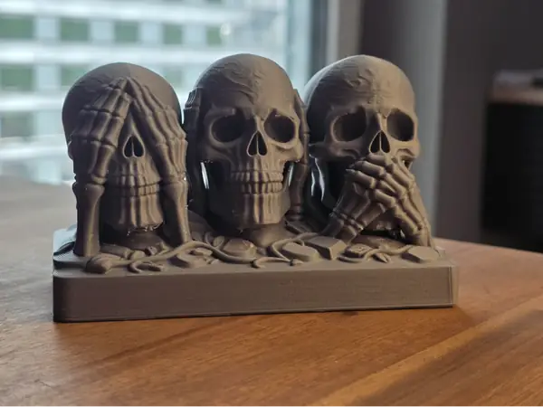 Skull Trio Statue: See Hear Speak No Evil