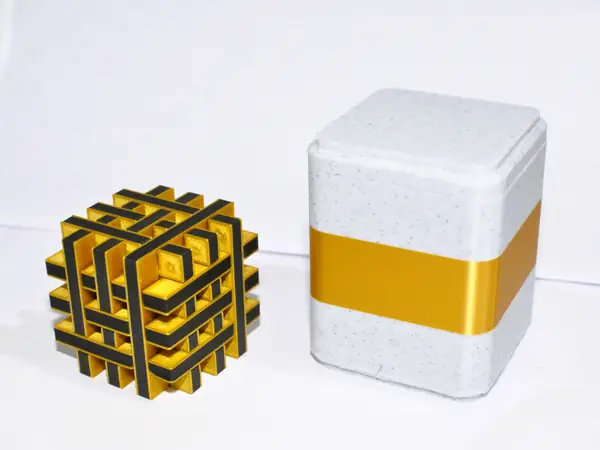 Puzzle cube with box/stand (no ams for multicolor