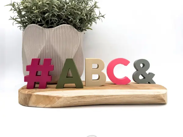 3D Alphabet A–Z | Gradlinige Buchstaben | Stehend 