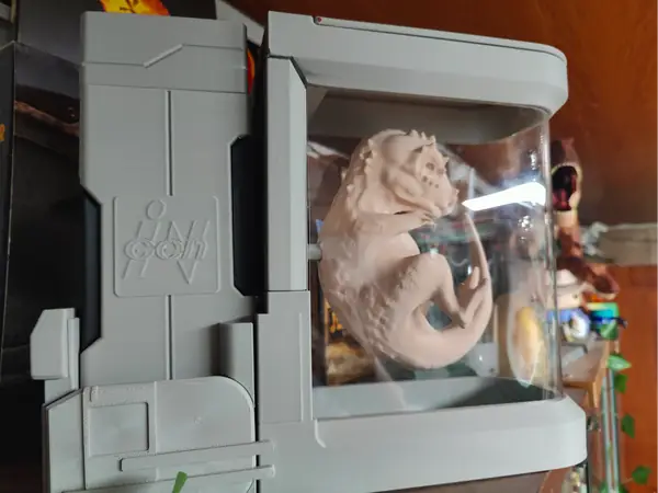 JURASSIC WORLD EMBRYO DISPLAY