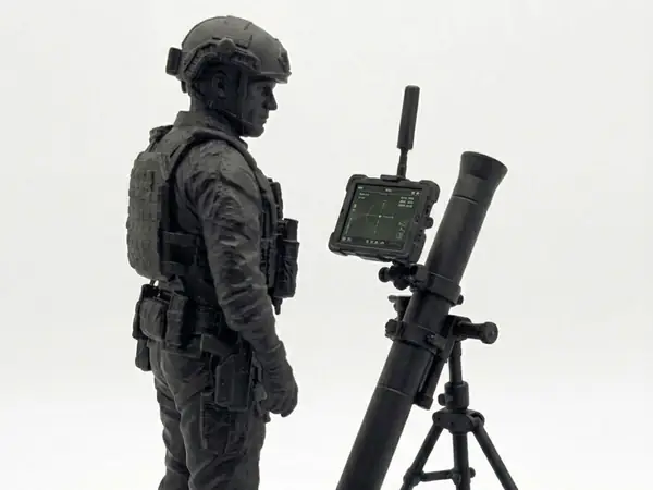 Modern Soldier with Mortar (scale 1x35)