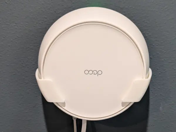 TP-Link Deco BE25 (BE5000) wall mount