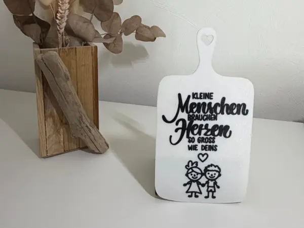 Dekobrett Kleine Menschen brauchen Herzen