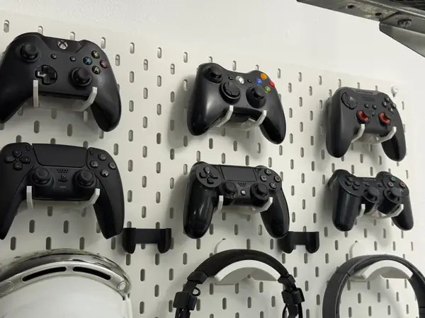 Skadis Universal Game Controller Holder ( PIP )