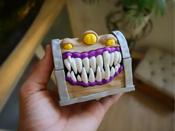 working mimic chest (with double bottom) 