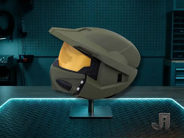 Halo-Inspired Helmet Multicolor no AMS