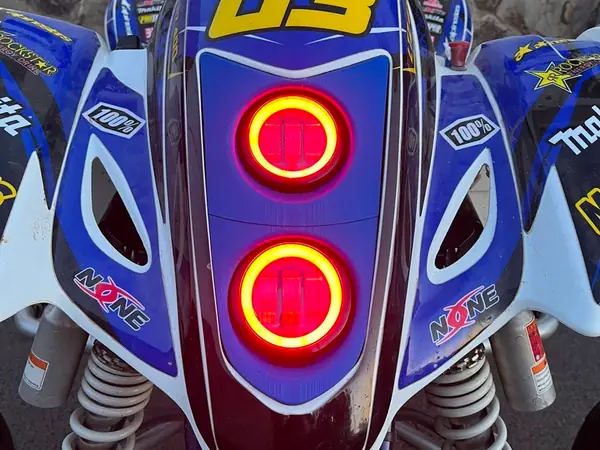 Foco Suzuki LTZ 400