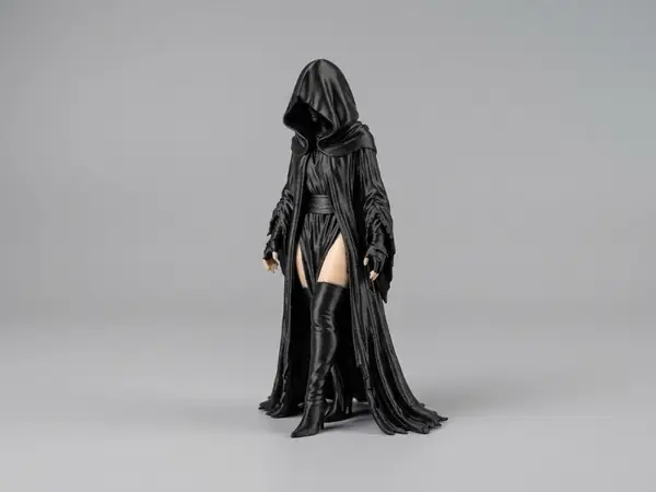 Dark Cloaked Sorceress