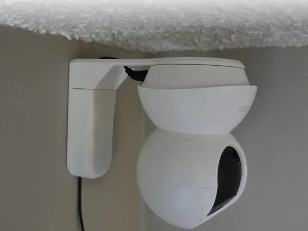 TAPO C210/C200 and Kasa EC70/EC7 Wall Mount