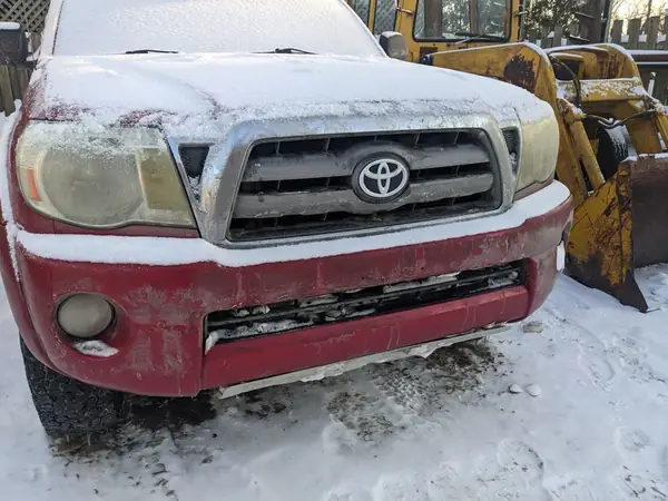 Toyota Tacoma 2nd Gen (2005-2011) Grille Emblem