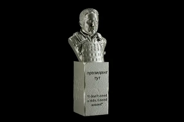президент тут Volodymyr Zelenskyy Bust