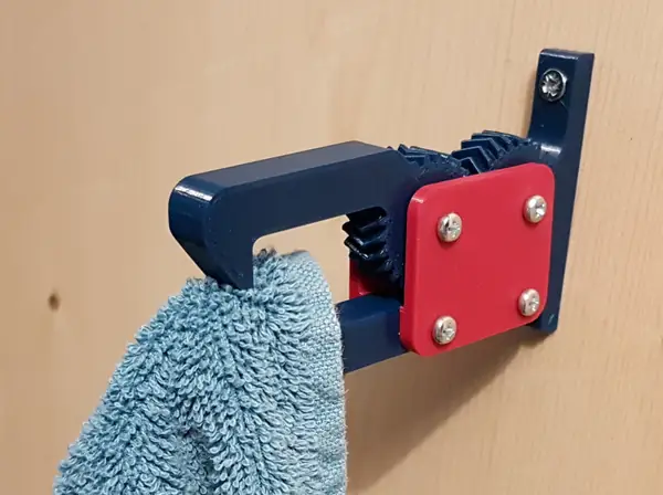 Self releasing geared clamp hook for towels