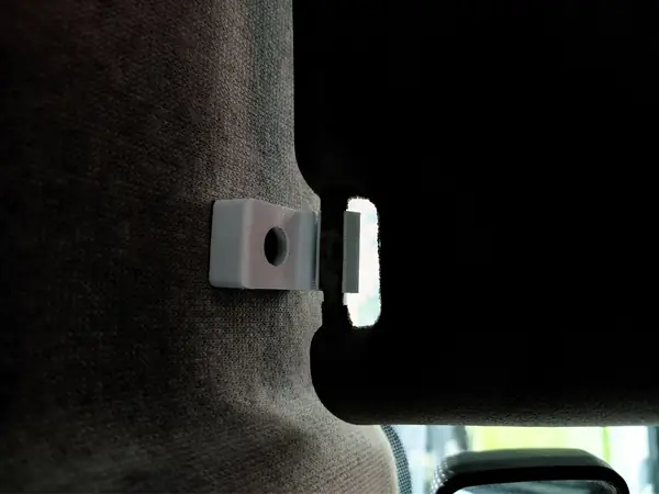 FIat Punto 188 sunblind clip