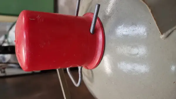 Halterung für GAS-Flaschen Schutzdeckel
