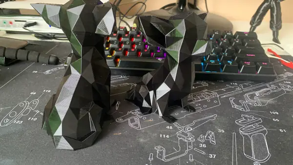 Čivava - Low poly chihuahua (Decoration)(No Supports!) FIXED