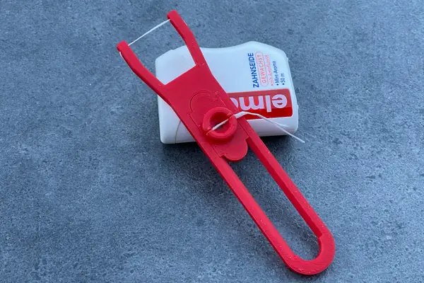 Dental Floss Holder with Tensioner V2