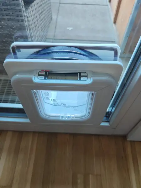 Adapter Plate Rectangular for the Cat Mate Elite Microchip Cat Flap