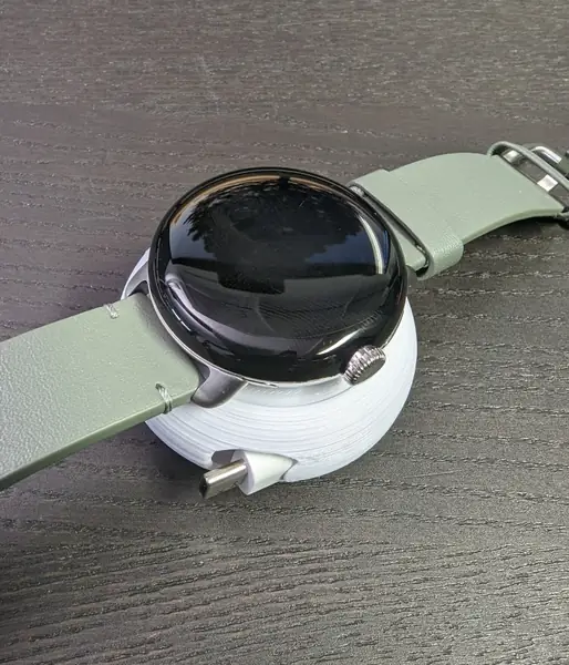 Pixel Watch gen 1 charger with cable winder and plug mount (USB-C & USB-A)