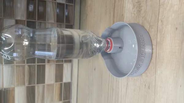 Miska s automatickým napouštěním