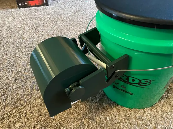 Bucket Toilet Paper Roll Holder and Cover