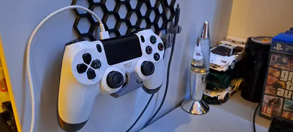 DualShock 4 stand HSW