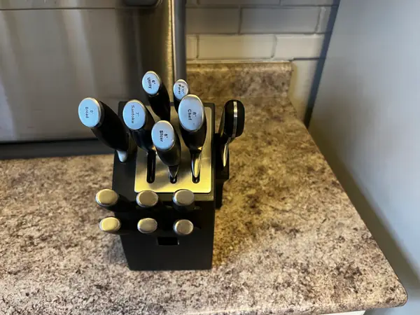 Knife holder, knife block extender