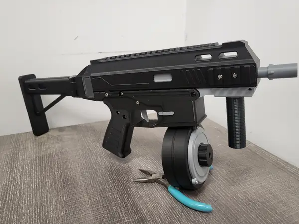 B&B APC9 - Brewger & Boy Advanced Plastic Carbine (Functional Prop/Toy)