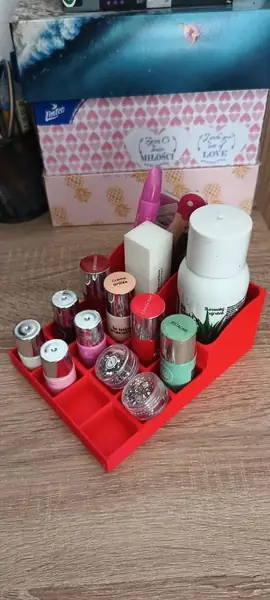 Nail polish organizer
