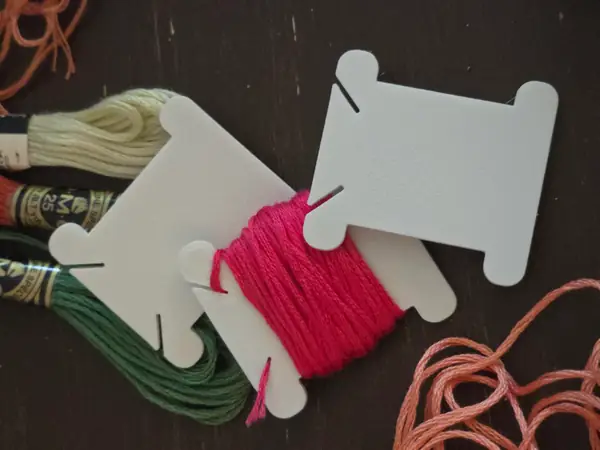 Bobbin winder for thread or floss embroidery cross stitch