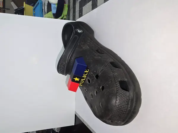 Improved light bar police light for clogs